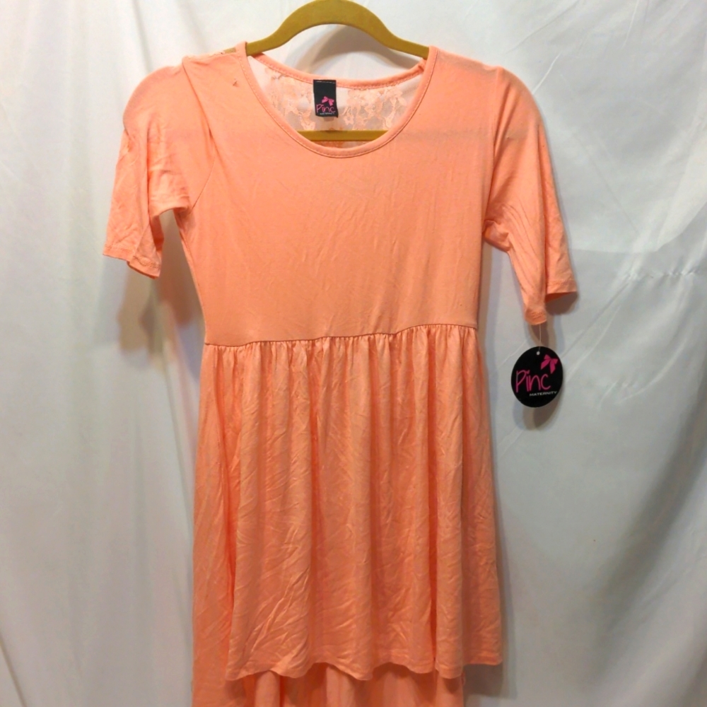 Pinc maternity blouse size medium NWT
